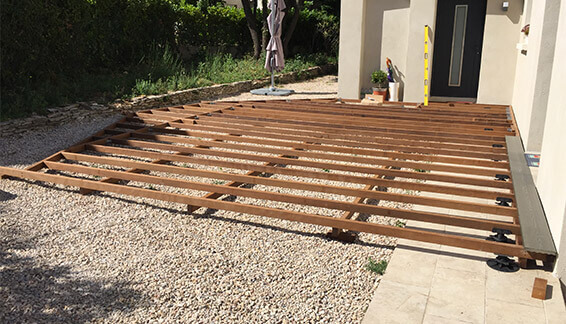 Aménagement extérieur, étape 1 Fondation d'une terrasse bois